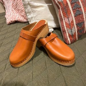 Women’s Maguba Berkeley Clog cognac size 38
